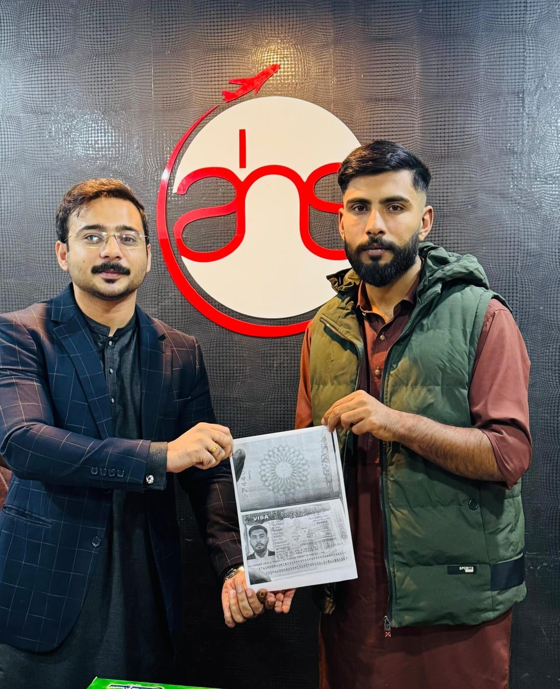 <br><span style="color: #0ab67b; font-weight: normal;">✪✪✪✪✪</span>  ✔ᵛᵉʳᶦᶠᶦᵉᵈ<br>Taimoor